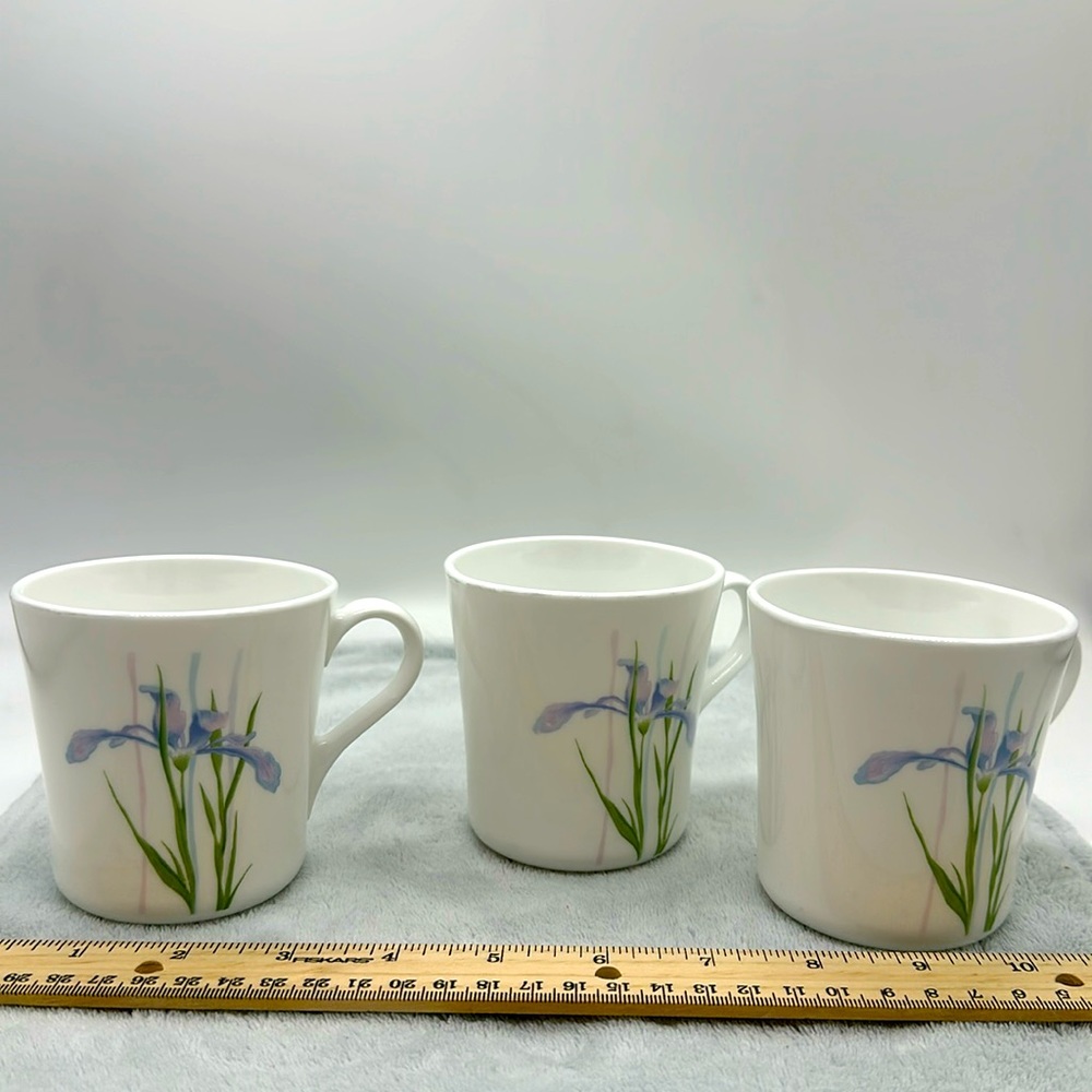 Corning Corelle Vintage “Shadow Irises” Set of 3-Coffee Cups #on bottom 17-18-32